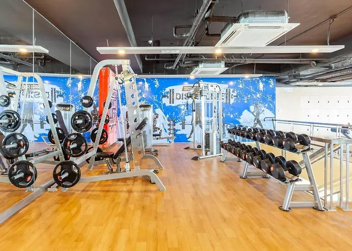 Korea In The Staycation With Pool, Gym And Manille
