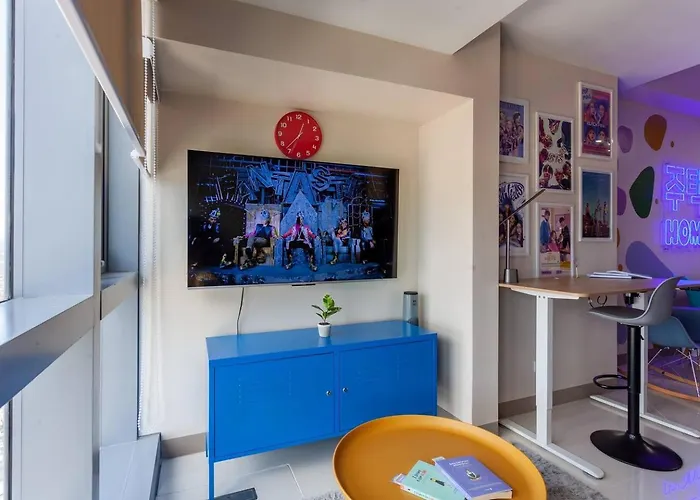 Korea In The Staycation With Pool, Gym And Hébergement de vacances *